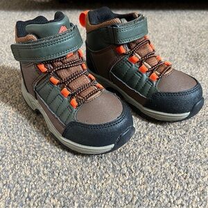 Ozark Trail Toddler Boys 8 Water Resistant Hiking Boot Black Brown Outdoor Shoes